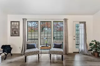 Photo #5: 221152586 Listing 