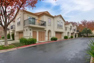 Photo #6: 221152597 Listing