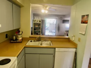 Photo #6: 221153203 Listing