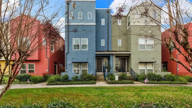 MLS: 221153339 Condo For Sale