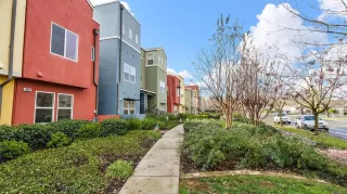 Photo #2: 221153339 Listing 