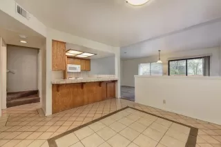 Photo #4: 221153794 Listing