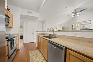 Photo #5: 221153919 Listing