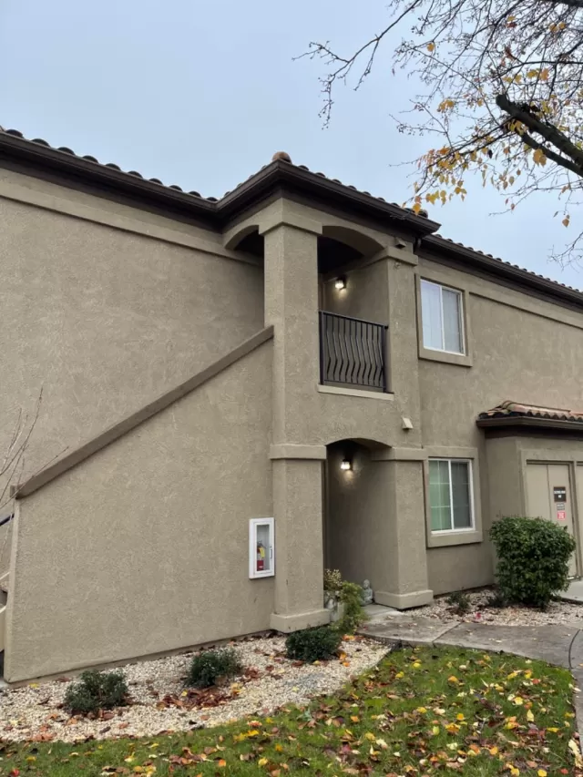 MLS: 221154100 Condo For Sale