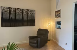 Photo #4: 221154203 Listing