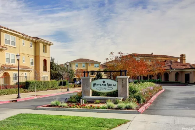 MLS: 221154241 Condo For Sale