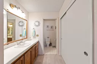 Photo #5: 221154321 Listing