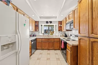 Photo #6: 221154321 Listing