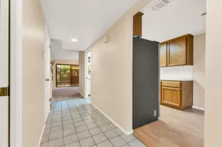 Photo #5: 221154325 Listing