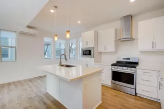 Photo #1: 221154629 Listing 