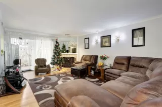 Photo #2: 221154804 Listing