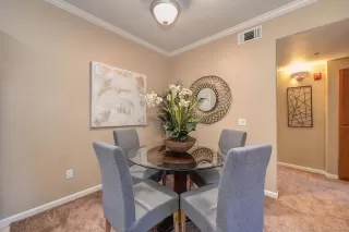 Photo #4: 221155393 Listing 