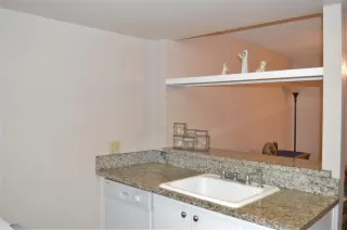 Photo #3: 221155398 Listing 