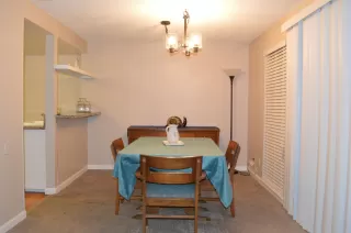 Photo #5: 221155398 Listing 