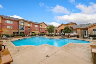 Photo #1: 221155416 Listing 