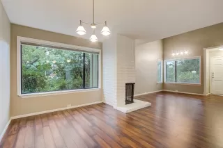 Photo #4: 221155585 Listing