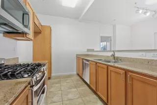 Photo #5: 221155707 Listing