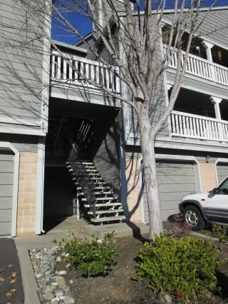 Photo #2: 221156042 Listing