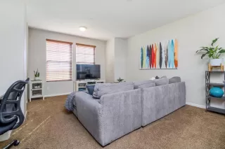 Photo #5: 222000081 Listing