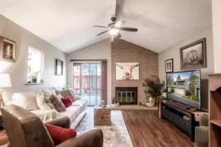 Photo #3: 222000530 Listing