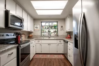 Photo #5: 222000530 Listing