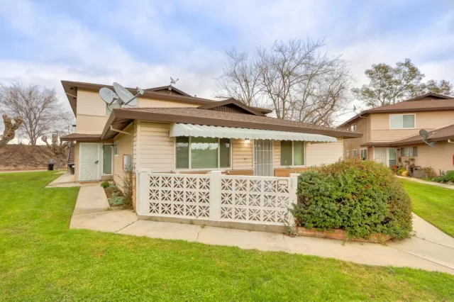 MLS: 222000584 Condo For Sale