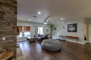 Photo #1: 222002054 Listing