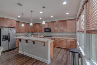Photo #3: 222002054 Listing