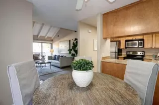 Photo #4: 222002058 Listing