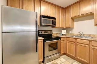 Photo #5: 222002058 Listing