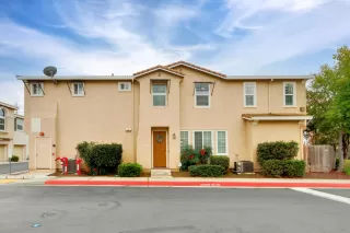 Photo #1: 222002422 Listing