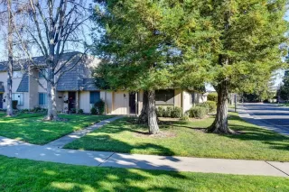 Photo #1: 222002605 Listing