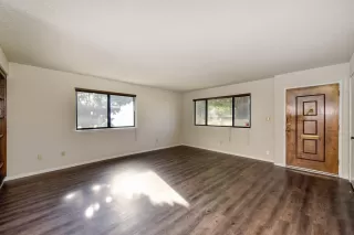 Photo #3: 222002605 Listing