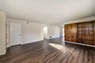 Photo #6: 222002605 Listing