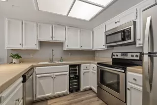 Photo #2: 222002674 Listing 