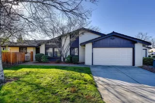 Photo #1: 222002840 Listing