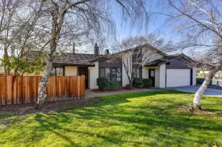 Photo #3: 222002840 Listing