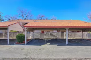 Photo #1: 222003106 Listing