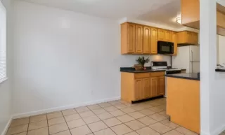 Photo #2: 222003517 Listing