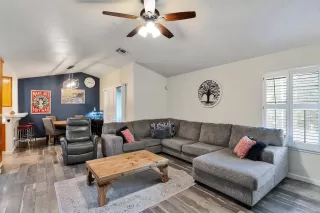 Photo #4: 222003965 Listing