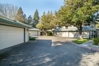 Photo #2: 222005296 Listing