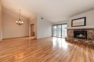 Photo #2: 222005373 Listing