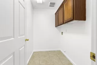 Photo #4: 222005409 Listing