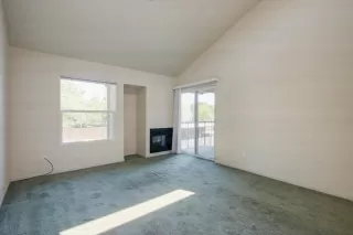 Photo #5: 222005607 Listing