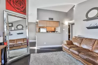 Photo #4: 222006959 Listing