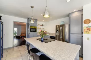 Photo #6: 222007045 Listing