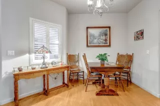 Photo #4: 222007652 Listing