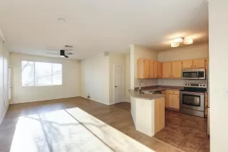 Photo #4: 222009049 Listing