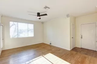 Photo #5: 222009049 Listing