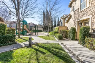 Photo #3: 222009965 Listing